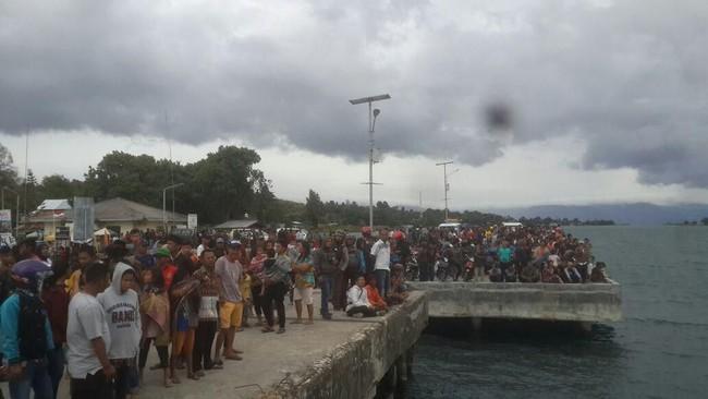 Kapal Yang Tenggelam Di Danau Toba Angkut Penumpang Riauone