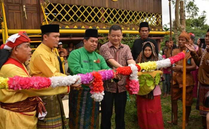  Rumah  Adat  Suku Sakai Bathin Sobanga diresmikan 