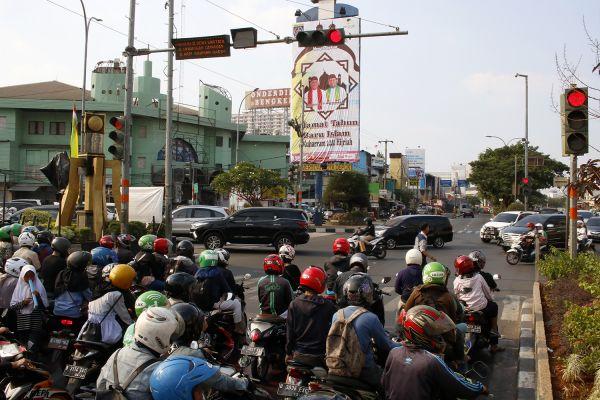 Berikut Sejarah Lampu Lalu Lintas Berwarna Merah Kuning Hijau Riauone Com Berita Nusantara Terkini